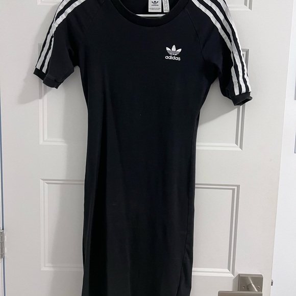 ADIDAS casual dress - Picture 1 of 2